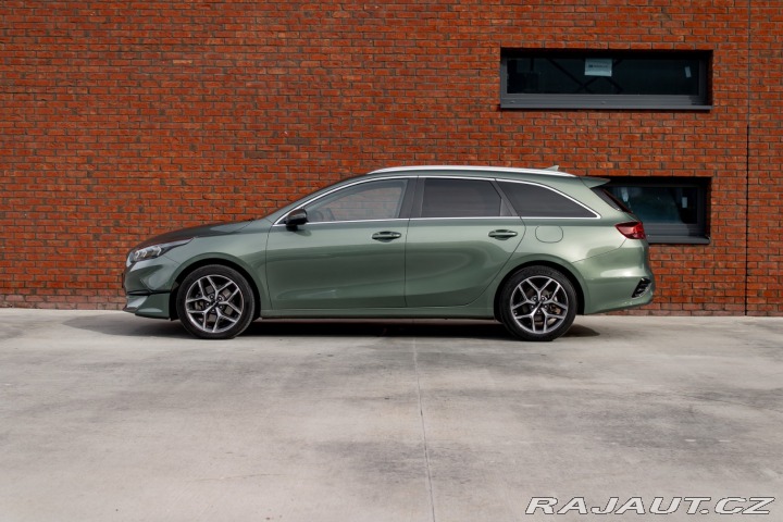 Kia Ostatní modely Ceed SW Ceed SW 1.5 T-GDi | GOLD 2025