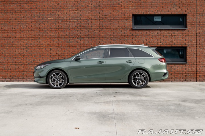 Kia Ostatní modely Ceed SW Ceed SW 1.5 T-GDi | GOLD 2025