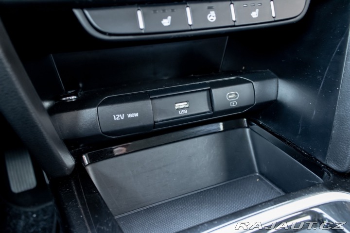 Kia Ostatní modely Ceed SW Ceed SW 1.5 T-GDi | GOLD 2025