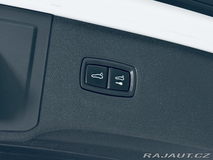 Porsche Cayenne VZDUCH SPORTDESIGN BOSE C 2025