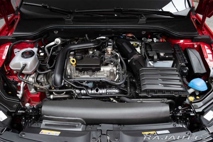 Škoda Kamiq 1.0 TSI MonteCarlo*TAŽNÉ* 2022