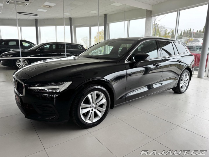 Volvo V60 B3 AUT*120kW*KeyLess*LED* 2022