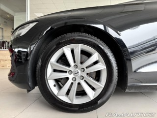 Volvo V60 B3 AUT*120kW*KeyLess*LED* 2022