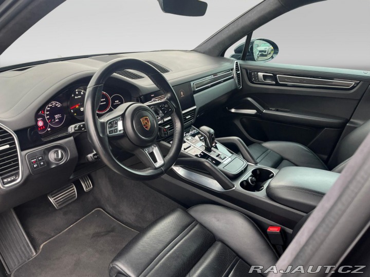 Porsche Cayenne Turbo 2021