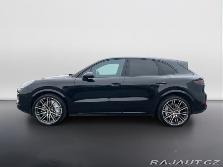 Porsche Cayenne Turbo 2021