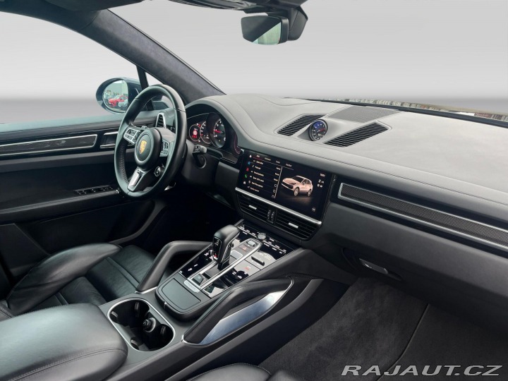 Porsche Cayenne Turbo 2021
