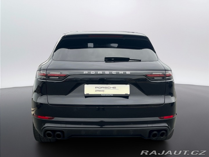 Porsche Cayenne Turbo 2021