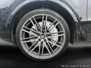 Porsche Cayenne Turbo 2021