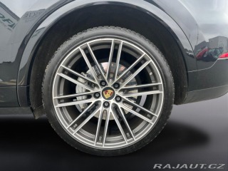 Porsche Cayenne Turbo 2021