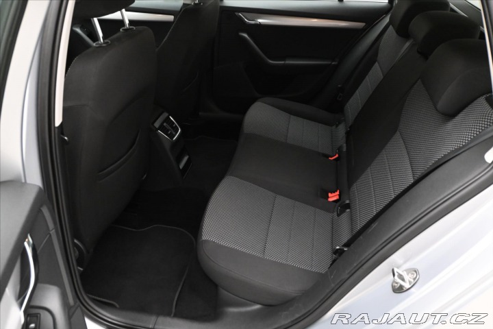 Škoda Octavia 1,6 TDI 77 kW DSG Ambitio 2014