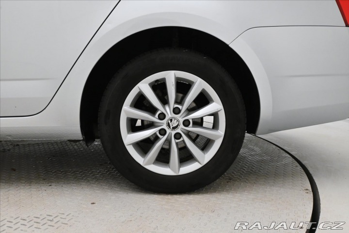Škoda Octavia 1,6 TDI 77 kW DSG Ambitio 2014