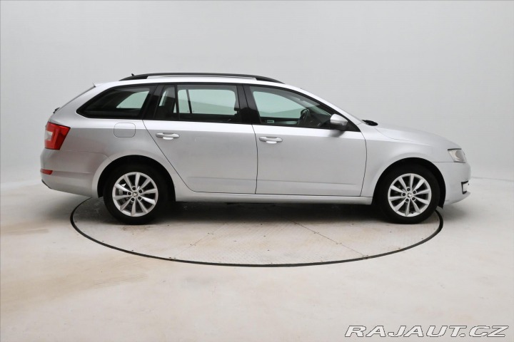 Škoda Octavia 1,6 TDI 77 kW DSG Ambitio 2014