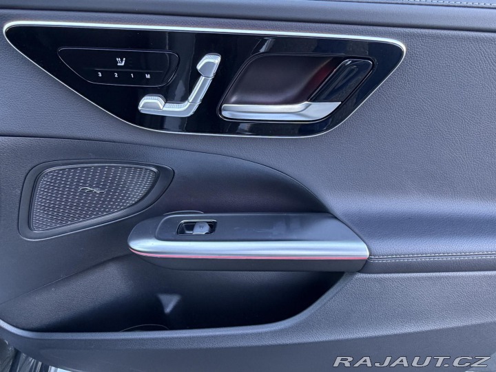 Mercedes-Benz C 300T 4Matic AMG Distronic 2025