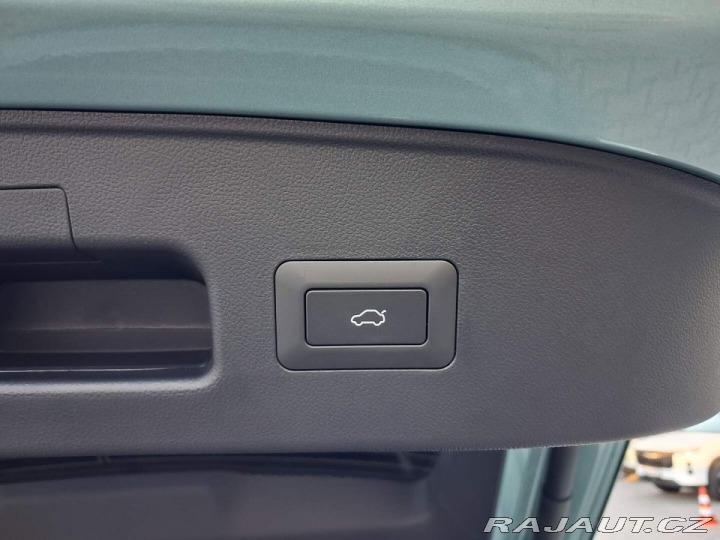 Omoda Ostatní modely 7 Premium 1.6 tGDI ICE AWD 2026