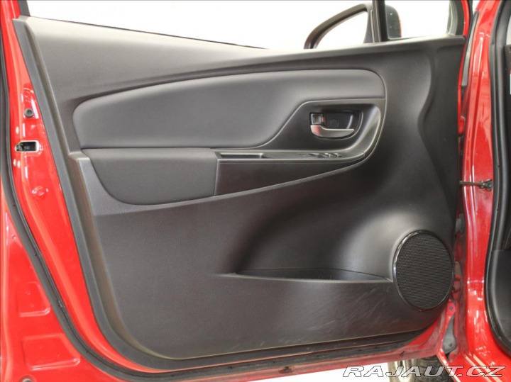Toyota Yaris 1,5 i 82kW 1.maj.ČR 52tkm 2018