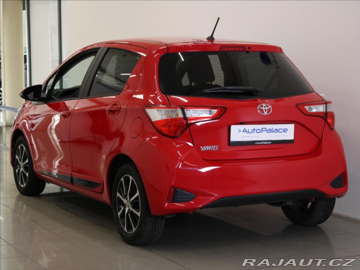 Toyota Yaris 1,5 i 82kW 1.maj.ČR 52tkm 2018