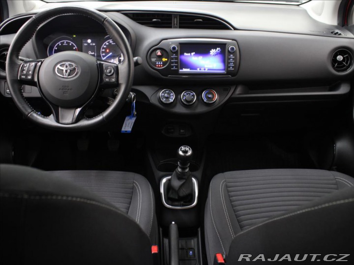 Toyota Yaris 1,5 i 82kW 1.maj.ČR 52tkm 2018