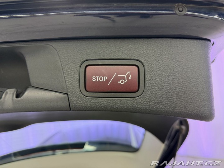 Mercedes-Benz C 4MATIC AVANTGARDE, LED, T 2017