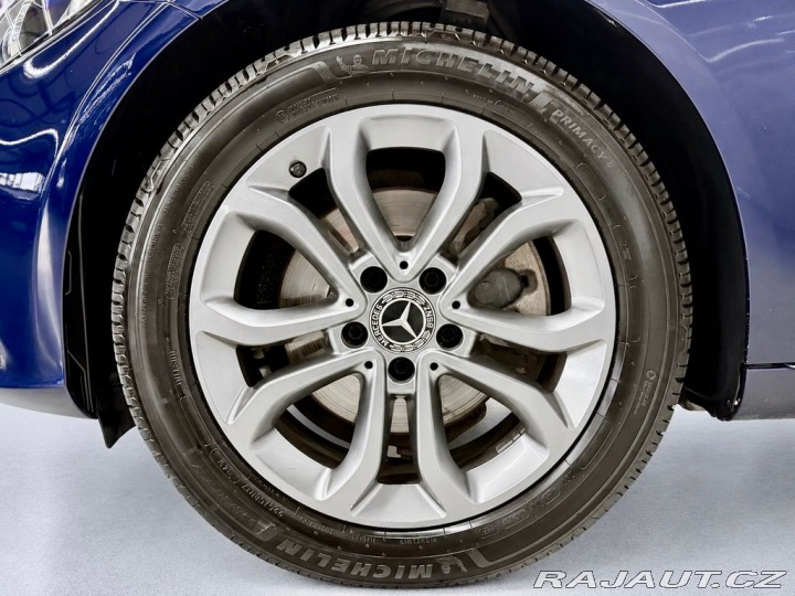 Mercedes-Benz C 4MATIC AVANTGARDE, LED, T 2017