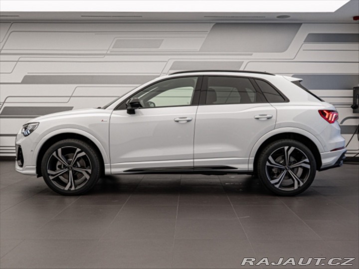Audi Q3 q S tronic, nákup 1/26 11 1800