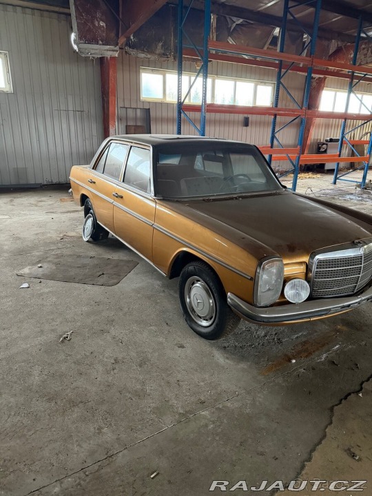 Mercedes-Benz Ostatní modely 115 W 115 230 1974