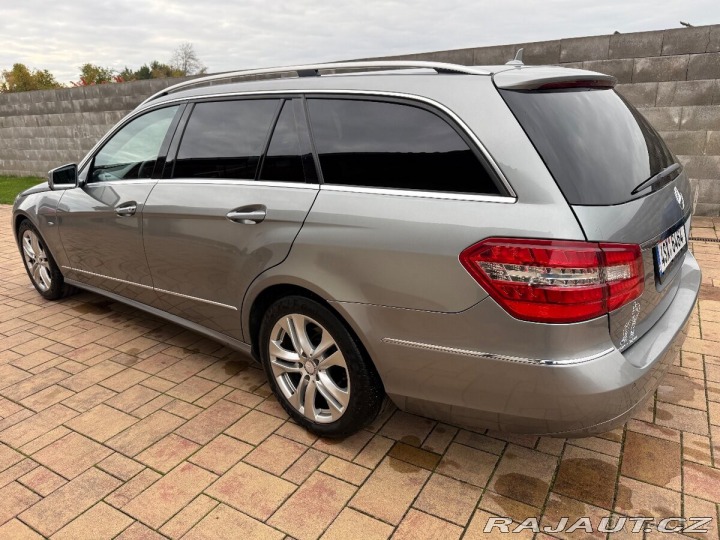 Mercedes-Benz E 2,0   220 CDI kombi - sup 2010