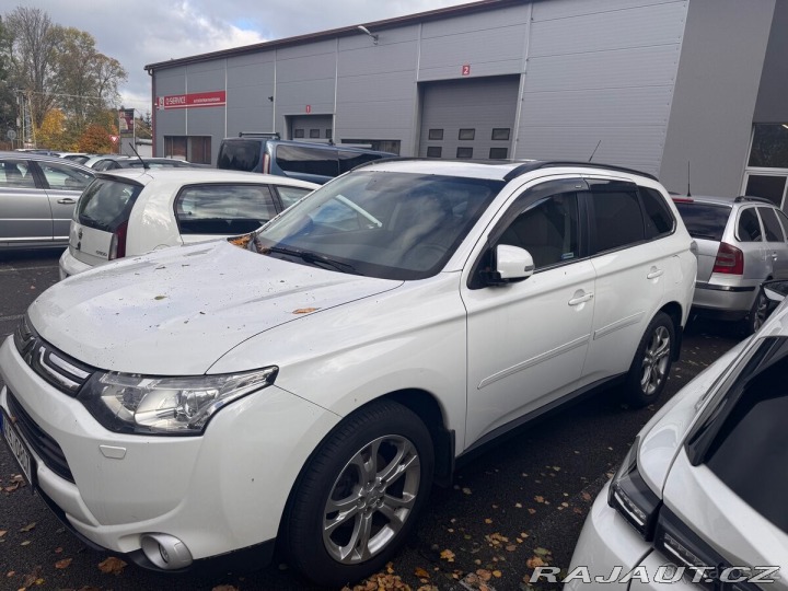 Mitsubishi Outlander 2,2 2013