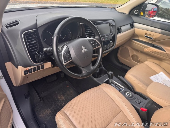 Mitsubishi Outlander 2,2 2013