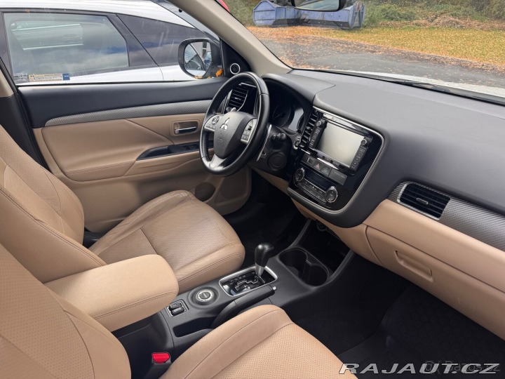 Mitsubishi Outlander 2,2 2013