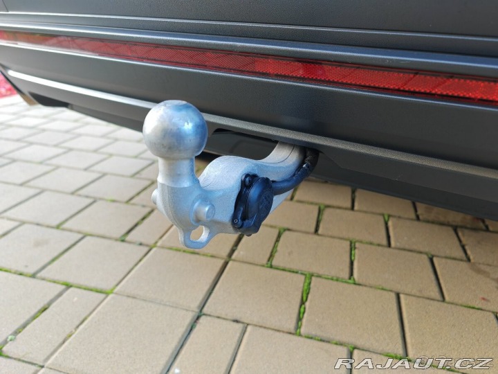 Volkswagen Touareg 3,0   TDi /ČR /rok 2022 / 1800