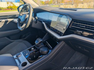 Volkswagen Touareg 3,0 TDi /ČR /rok 2022 / 1800