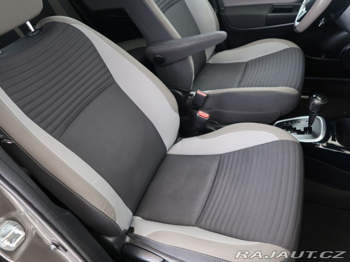 Toyota Yaris 1.5Hybrid,54KW,CZ,1Maj 2019