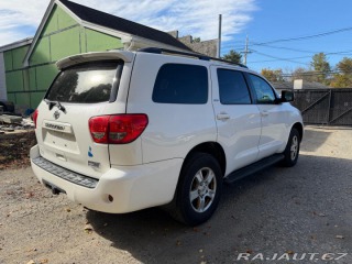 Toyota Ostatní modely SEQUOIA SR5 5.7V8 4WD 2014