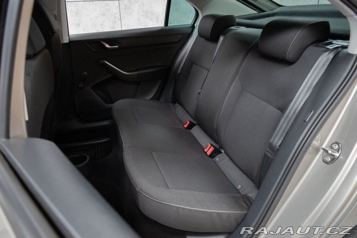 Škoda Rapid 1.2 TSI TAŽNÉ*2xKOLA*ČR 1 2013