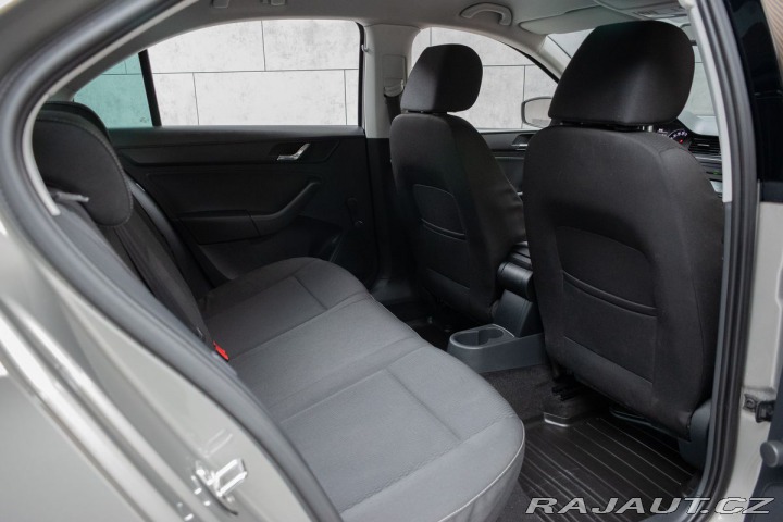 Škoda Rapid 1.2 TSI TAŽNÉ*2xKOLA*ČR 1 2013