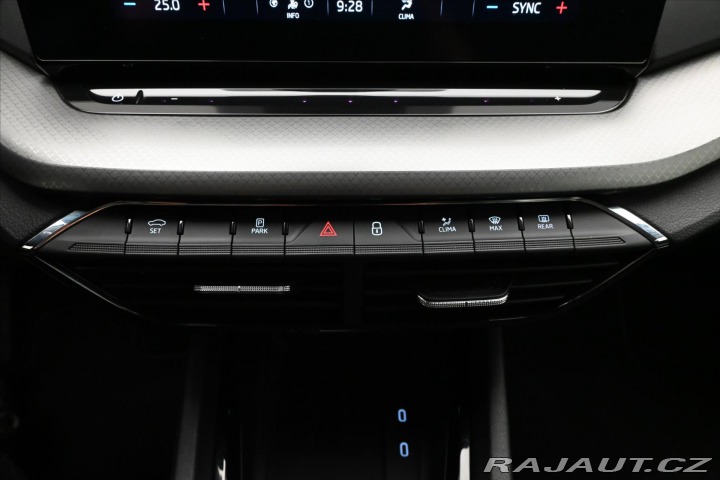Škoda Octavia 2,0 TDI 110kW DSG Ambient 2024