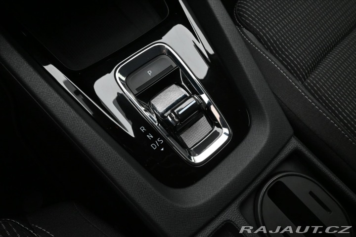 Škoda Octavia 2,0 TDI 110kW DSG Ambient 2024
