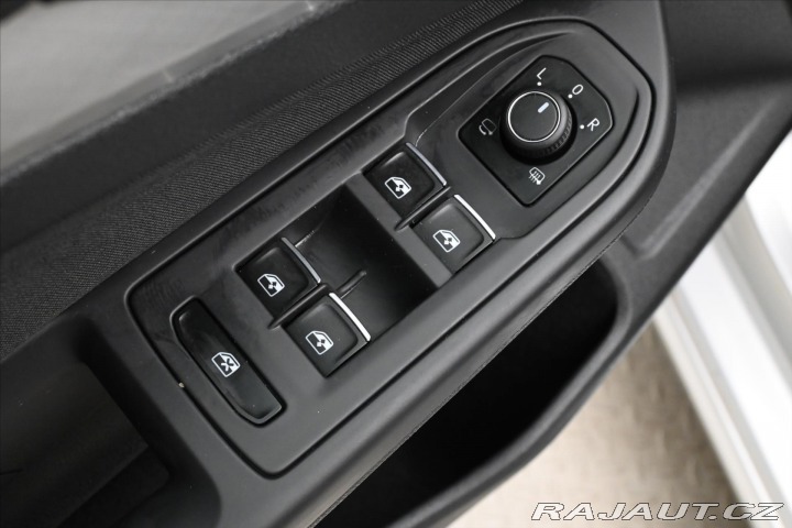 Volkswagen Golf 1,0 TSI 81kW Life Záruka 2023