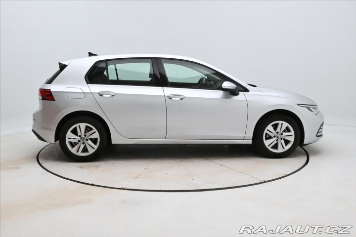Volkswagen Golf 1,0 TSI 81kW Life Záruka 2023