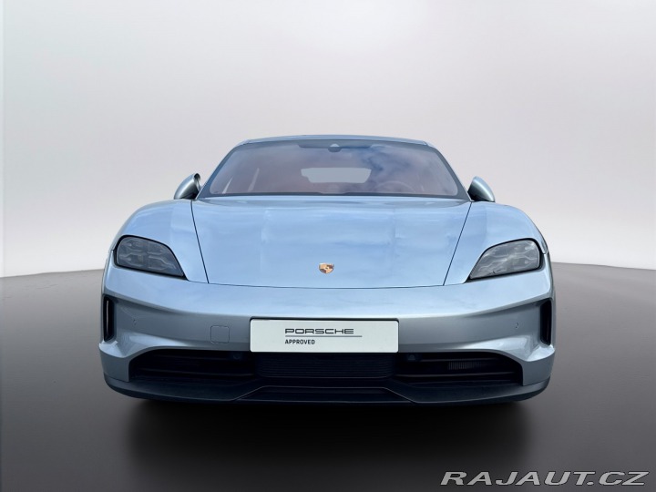Porsche Taycan 4 2025