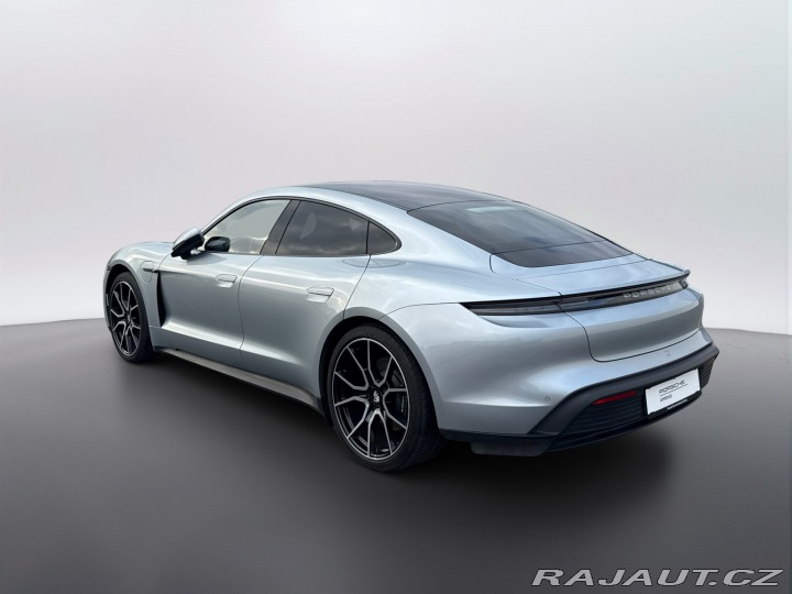 Porsche Taycan 4 2025