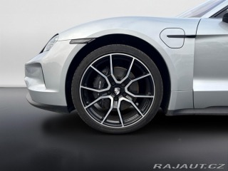 Porsche Taycan 4 2025