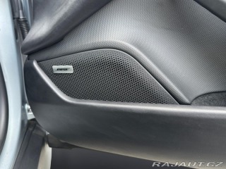 Porsche Taycan 4 2025