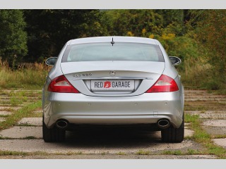 Mercedes-Benz CLS 500 2004