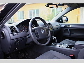 Volkswagen Touareg R5 TDi - xenony, vzd 2010