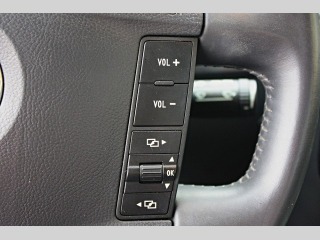 Volkswagen Touareg R5 TDi - xenony, vzd 2010
