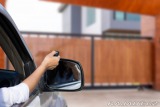 Garážová brána i praktické doplňky do interiéru ochrání váš vůz