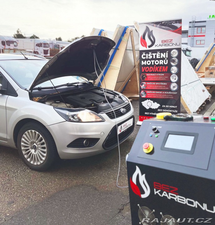 Vodíková dekarbonizace motoru