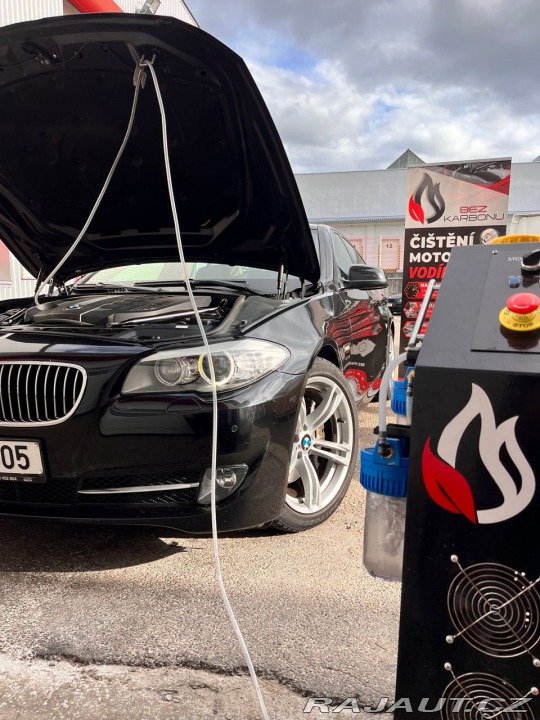 Vodíková dekarbonizace motoru